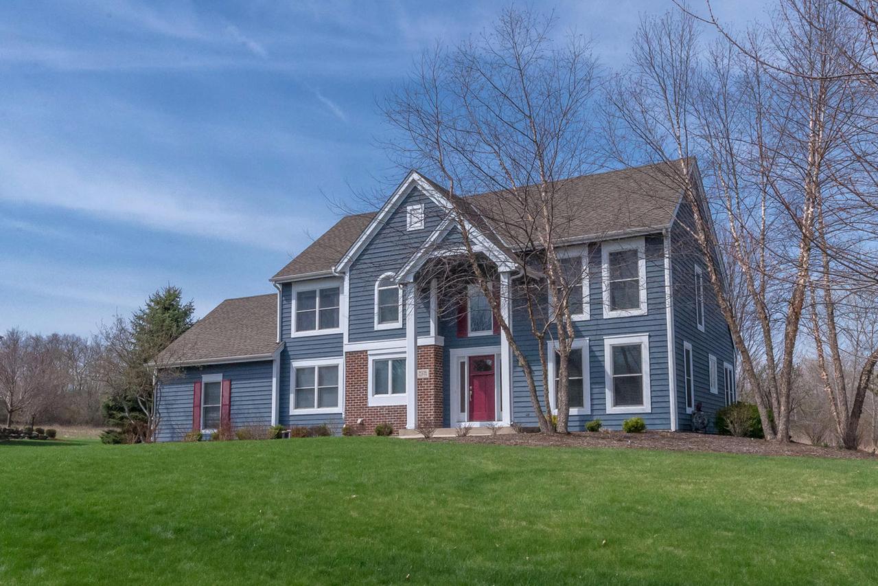 W296N1779 Hidden Creek, Delafield, WI 53072