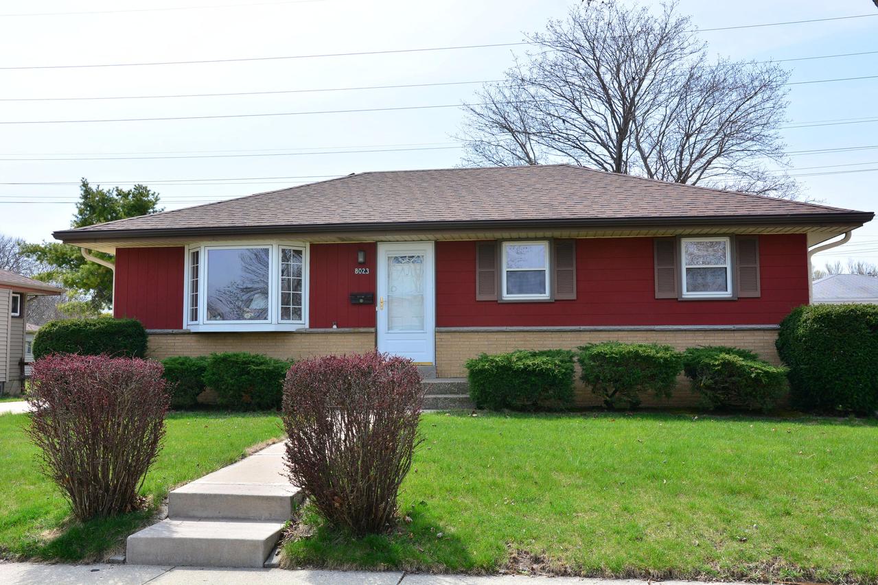 8023 W Waterford Ave., Milwaukee, WI 53220