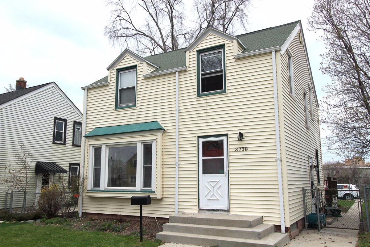 3238 S 21st St., Milwaukee, WI 53215