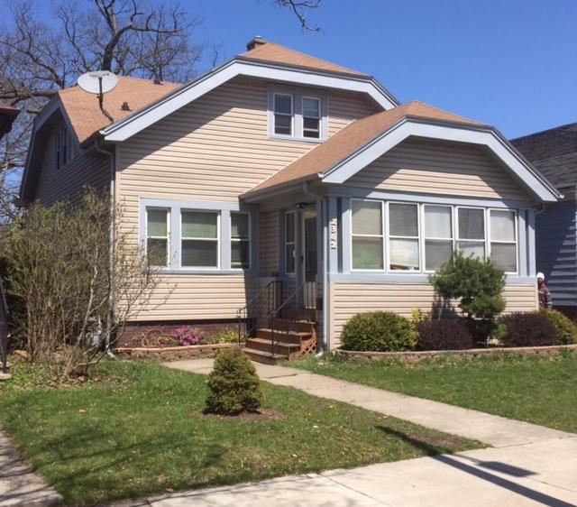 2340 Thor Ave, Racine, WI 53405