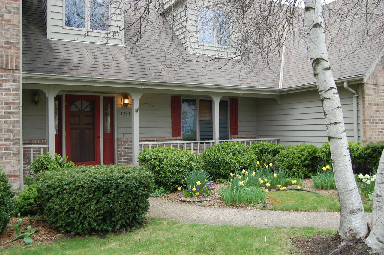 5334 Agatha Turn, Caledonia, WI 53402