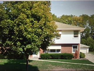 1528 N 116th St, Wauwatosa, WI 53226