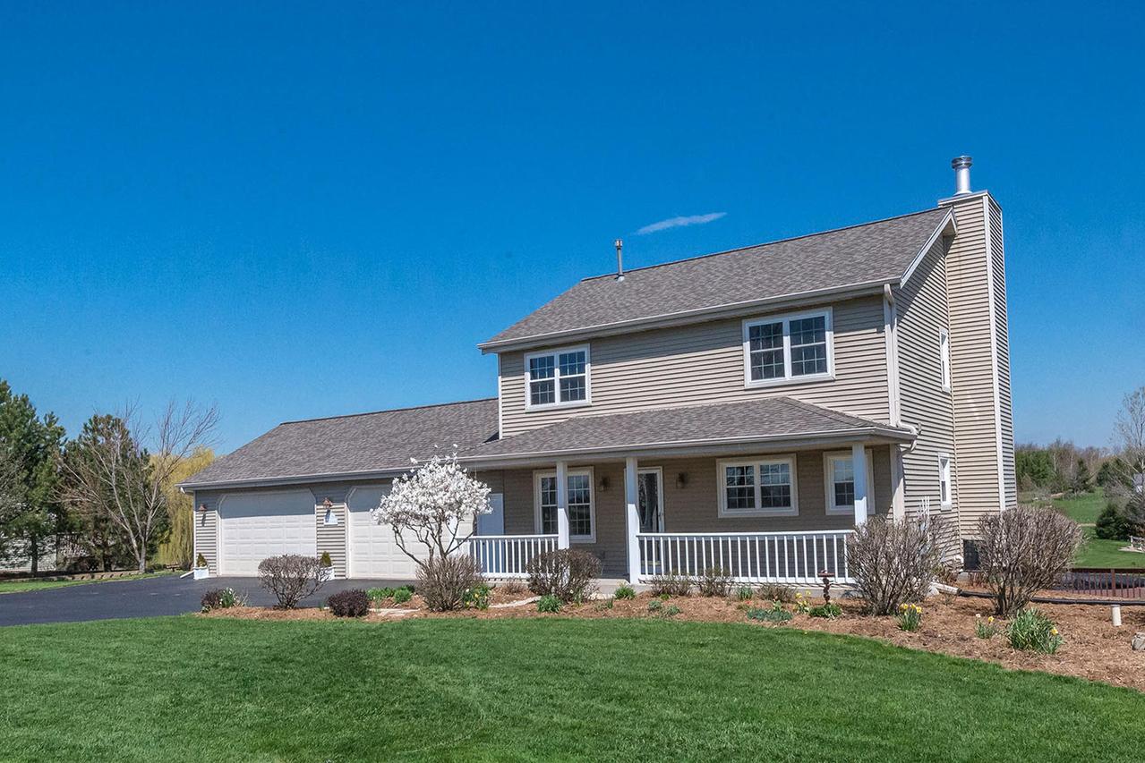 N92W27768 W Hickory Rd, Lisbon, WI 53029