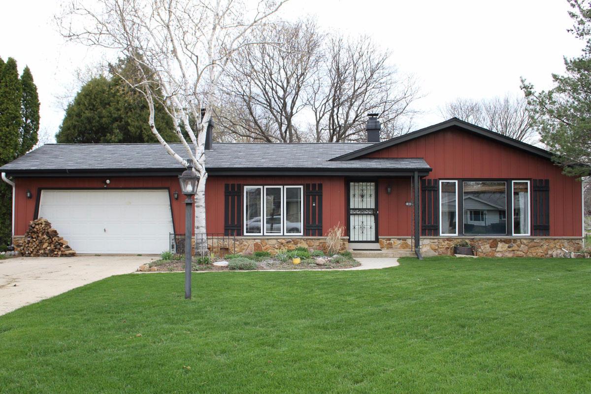 14400 W Butternut Tr., New Berlin, WI 53151