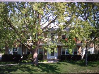 1420 N 116th St, Wauwatosa, WI 53226