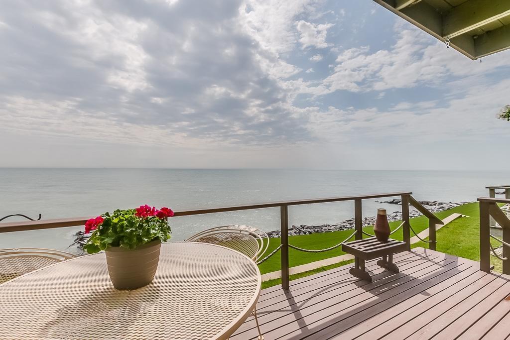 141 S Lakeshore Dr #B4, Somers, WI 53403