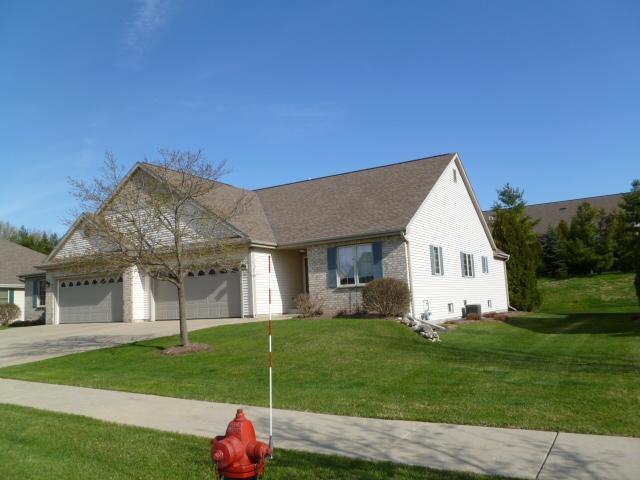 1852 Cherokee St, Grafton, WI 53024