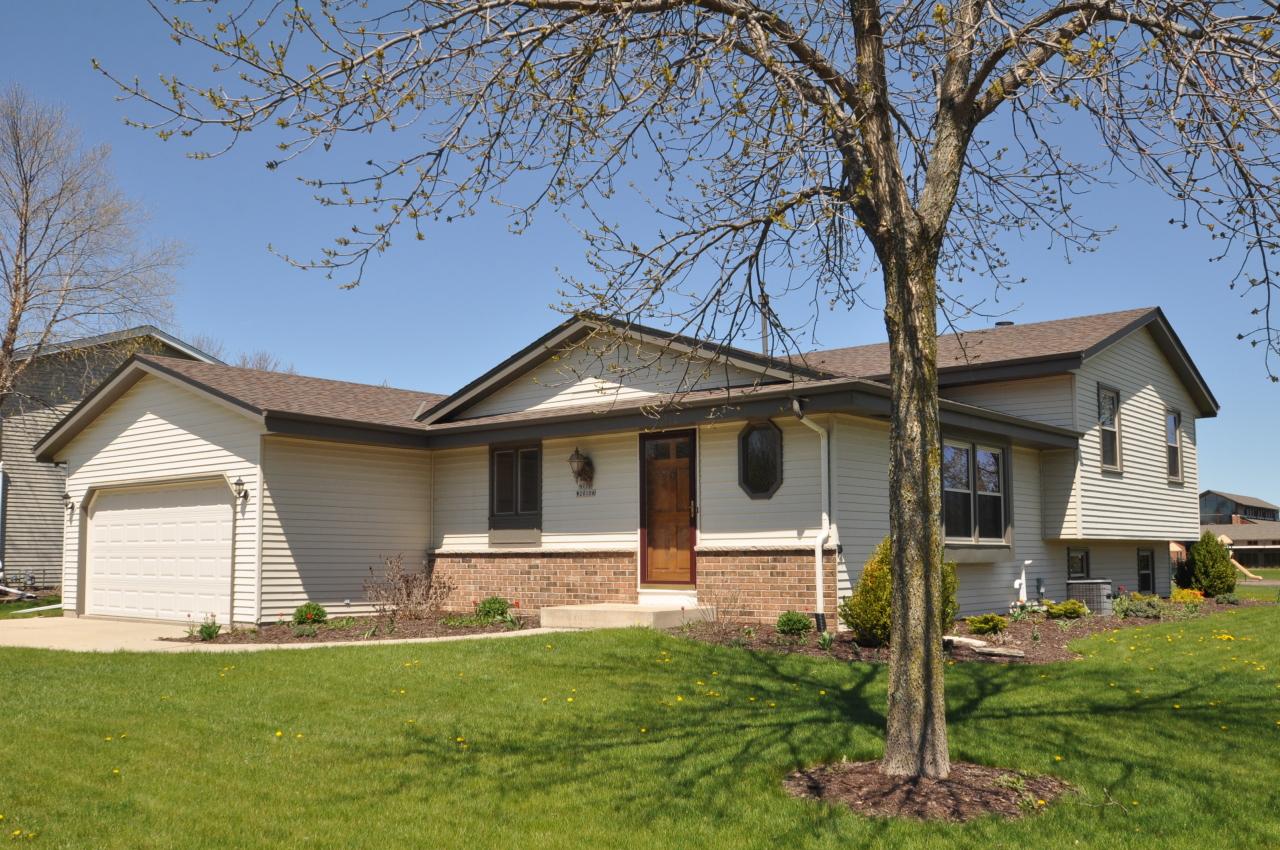 N170W20106 Willow Ridge Dr., Jackson, WI 53037