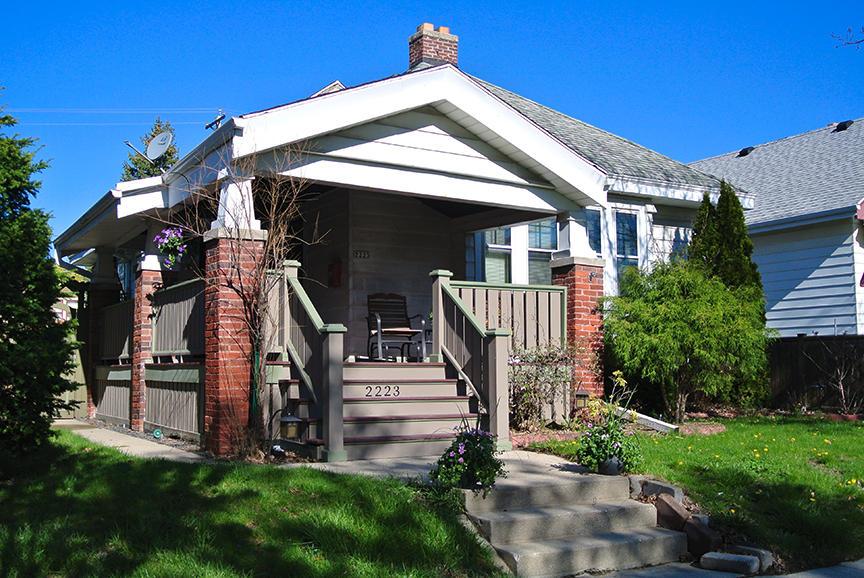 2223 N 56th St, Milwaukee, WI 53208