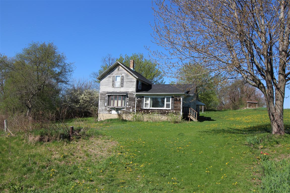 11309 N Hillside Rd, Fulton, WI 53534