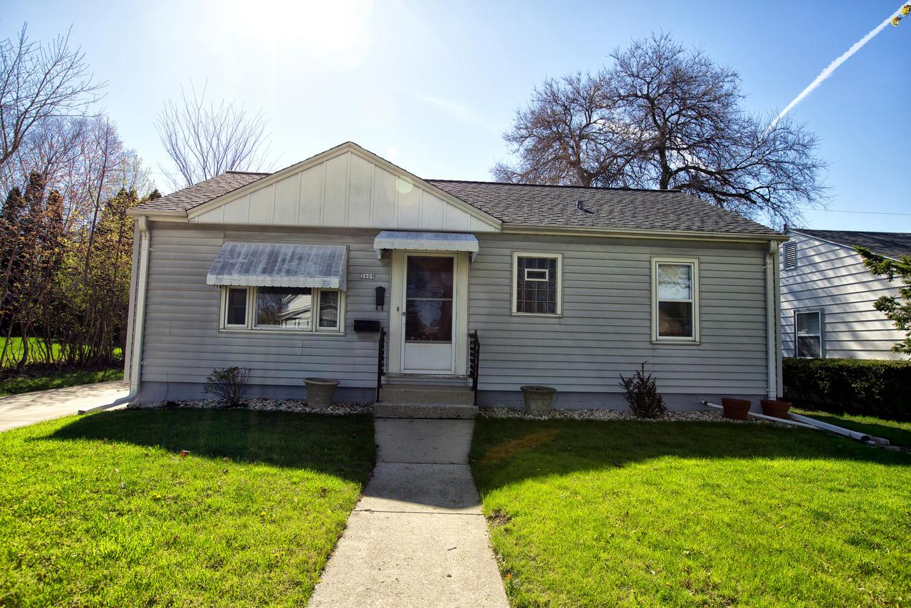 2609 S 69th St., Milwaukee, WI 53219