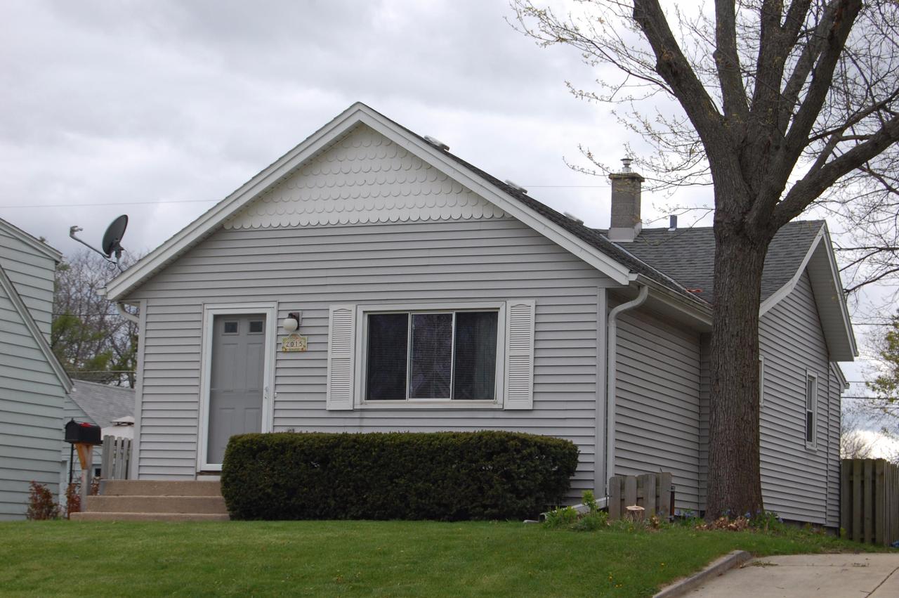 2015 S 94th St., West Allis, WI 53227