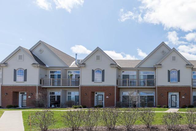 W206N16614 Blackberry Cir #2304, Jackson, WI 53037
