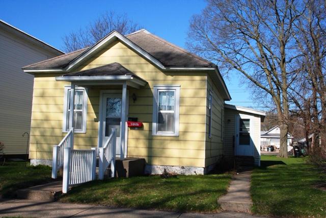 1719 Wood St, La Crosse, WI 54603