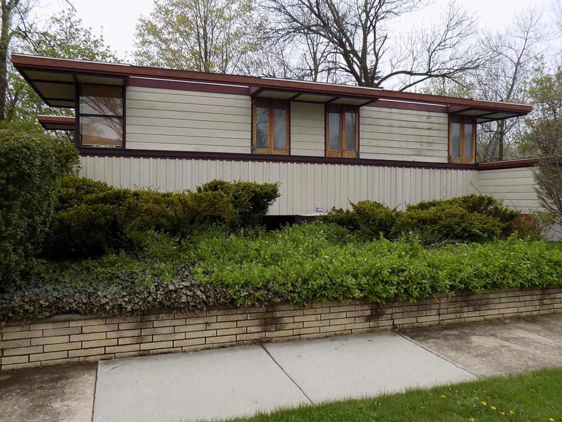 1224 Jefferson St., Racine, WI 53404