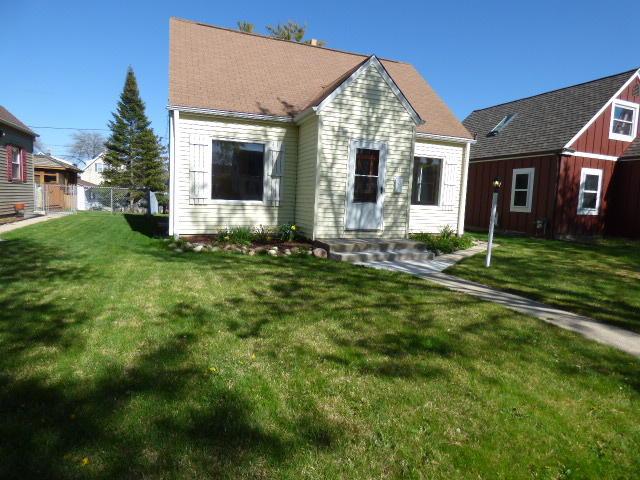 3144 S Burrell St, Milwaukee, WI 53207