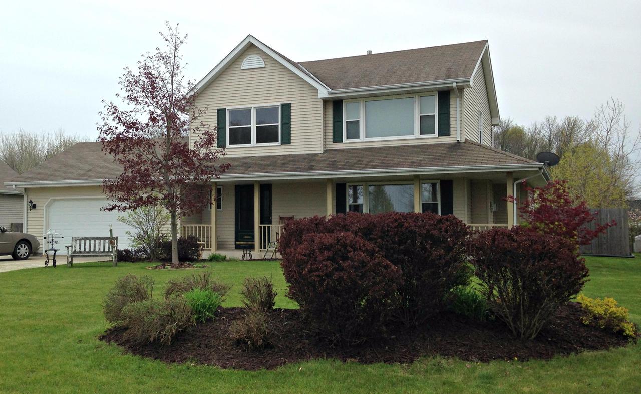 2109 Newberry Ln, Caledonia, WI 53402