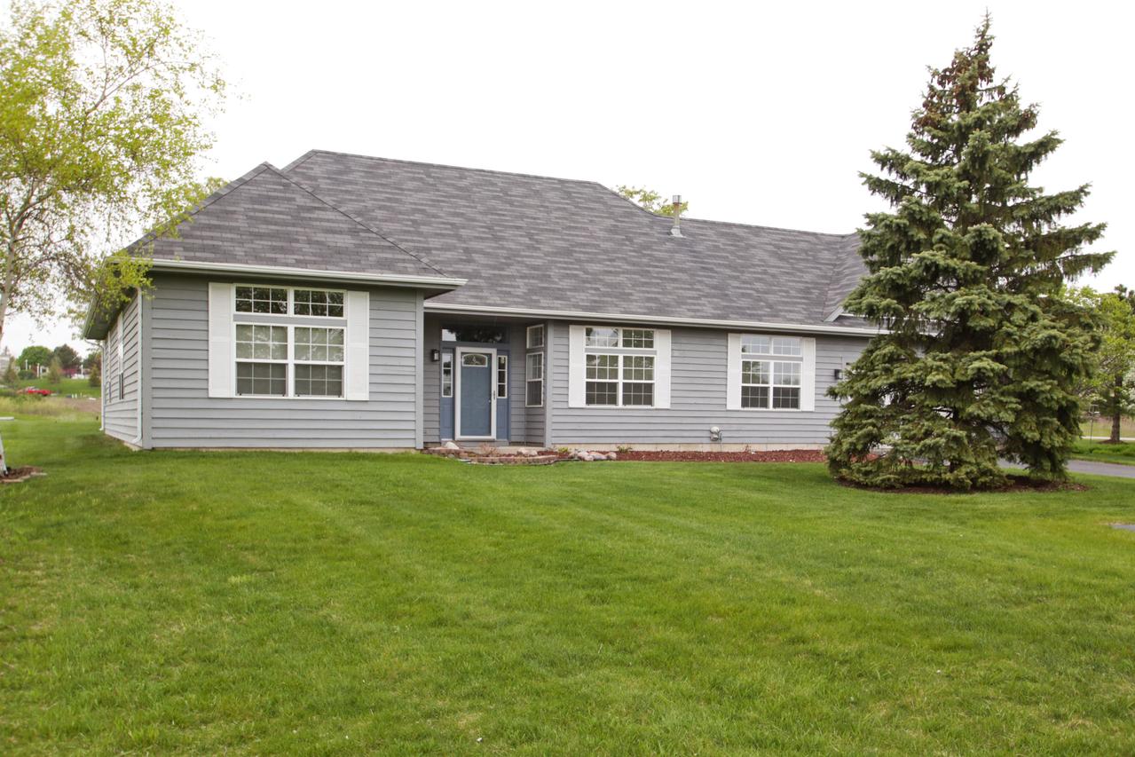 1760 Ave Of Champions St. #11-16, Geneva, WI 53147