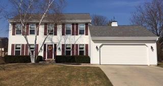 N77W15424 Crossway Dr, Menomonee Falls, WI 53051