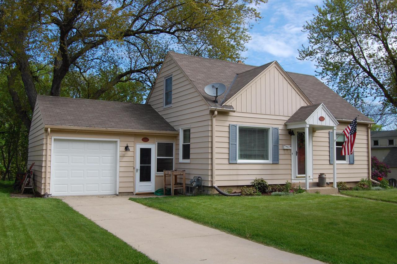 5324 W Montana St, Milwaukee, WI 53219