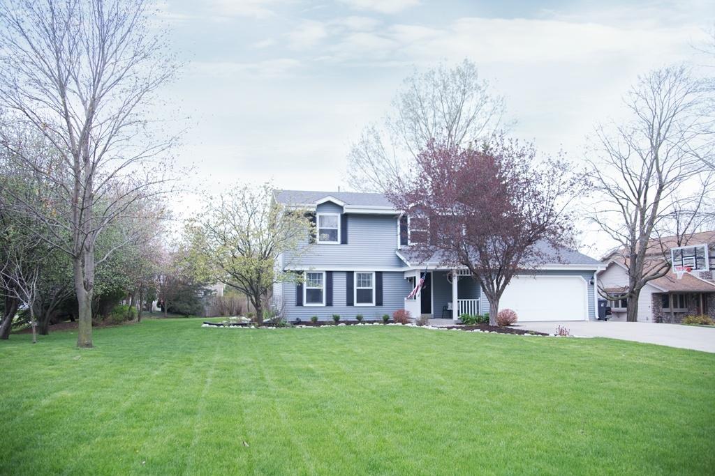 549 High St, Pewaukee, WI 53072