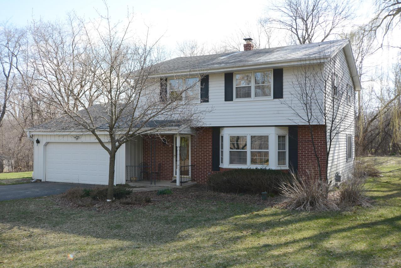 W275N1870 Cabin Creek Ct., Pewaukee, WI 53072