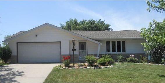 W173N9503 Joper Rd, Menomonee Falls, WI 53051