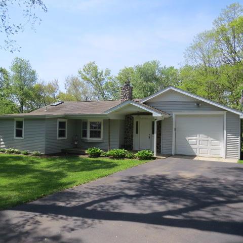 W265 Circle Dr, Bloomfield, WI 53128