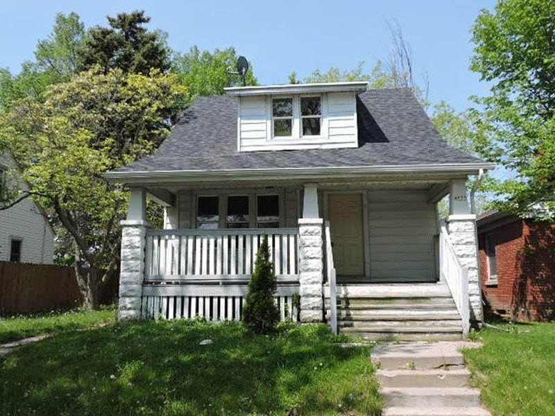 4873 N 37th St, Milwaukee, WI 53209
