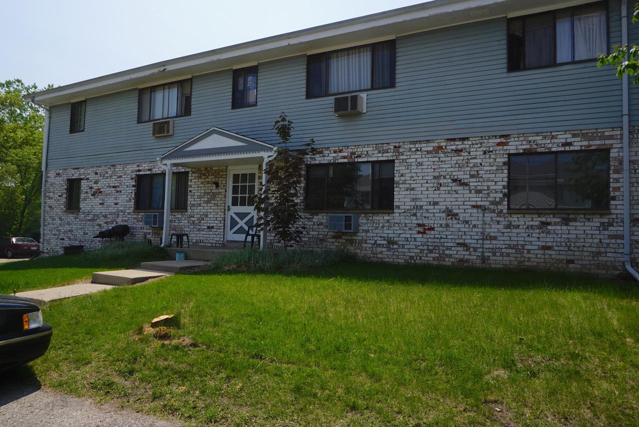 851 Eastern Ave. #853, West Bend, WI 53095