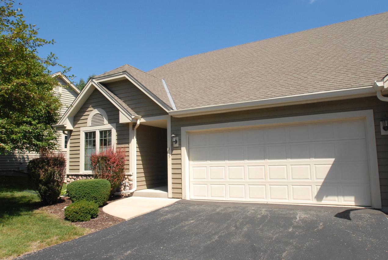 315 Endfield Cir #37, Waukesha, WI 53186