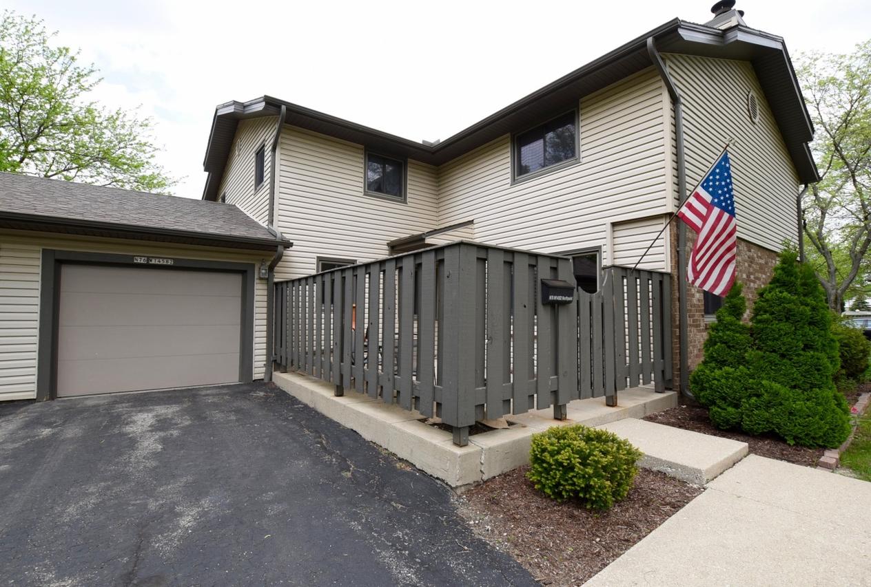 N76W14582 Northpoint Dr #A-4, Menomonee Falls, WI 53051
