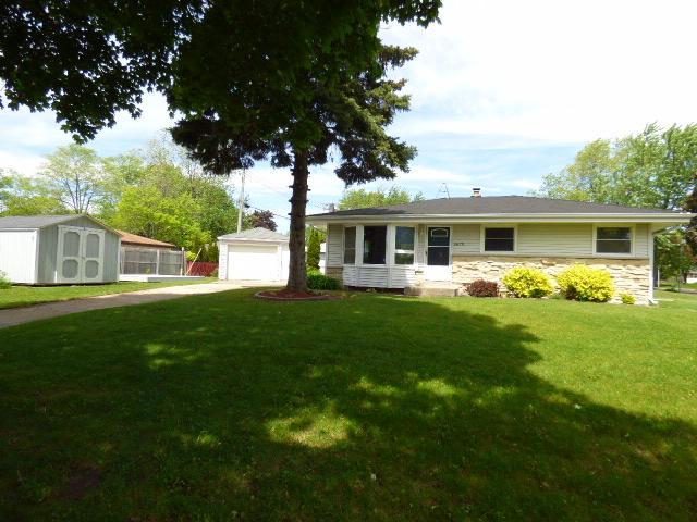 5679 S Lorene Ave, Milwaukee, WI 53221