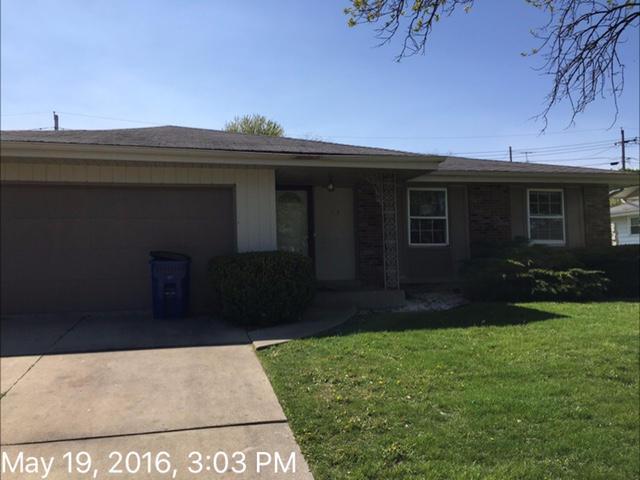 150 Crab Tree Ln, Racine, WI 53406