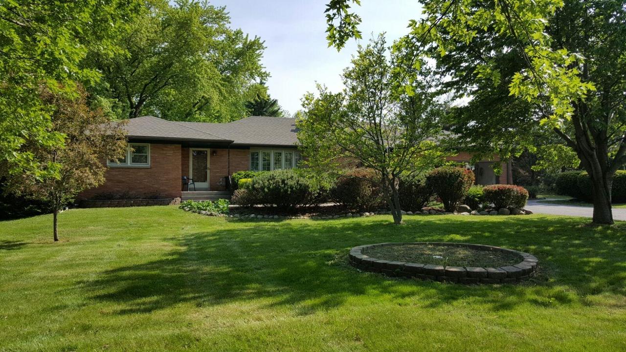 607 E Rawson Ave, Oak Creek, WI 53154
