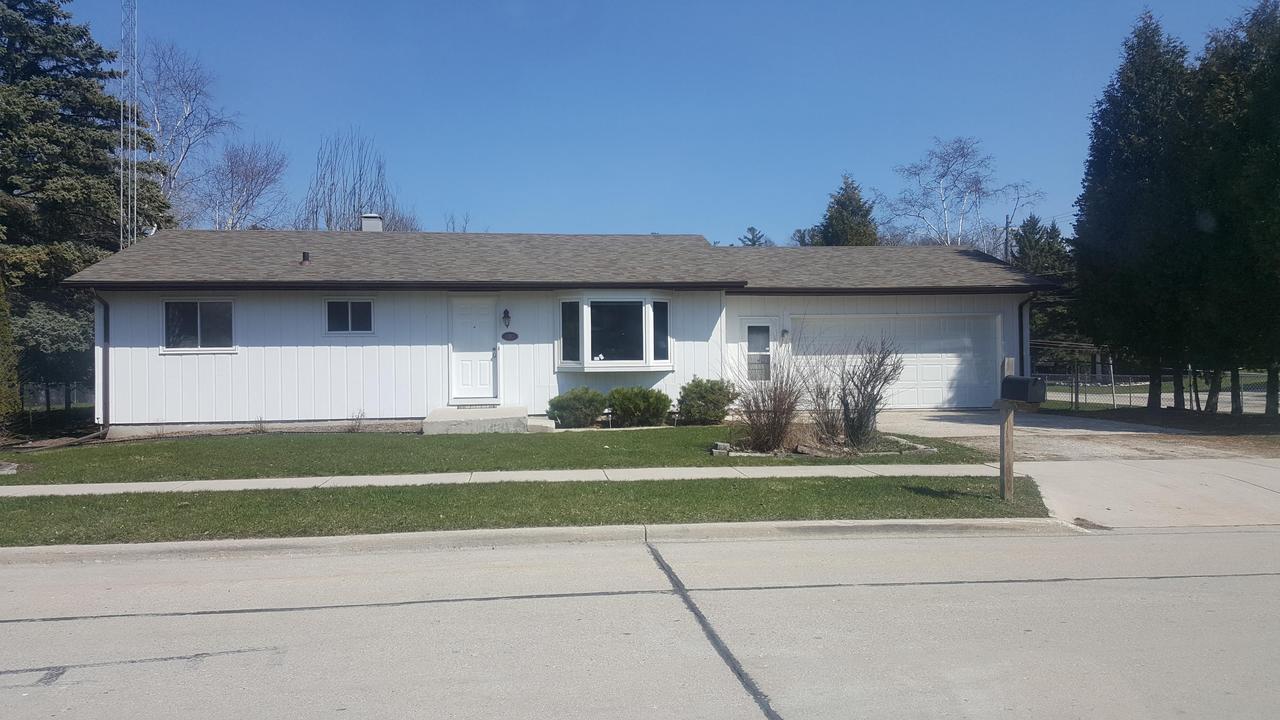 203 N 41st St., Manitowoc, WI 54220