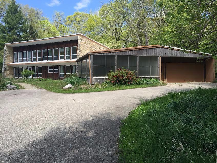 N1671 State Rd 67, Ashippun, WI 53059