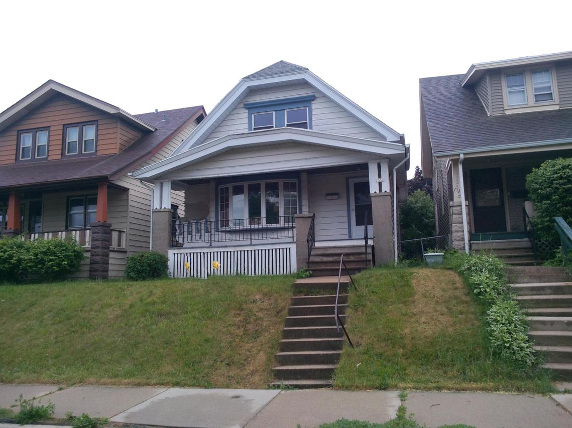 2333 E Euclid Ave #Ave, Milwaukee, WI 53207