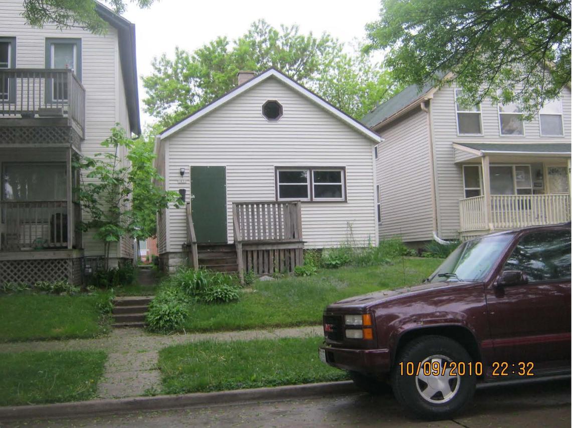 1831 N Dr William Finlayson St, Milwaukee, WI 53212