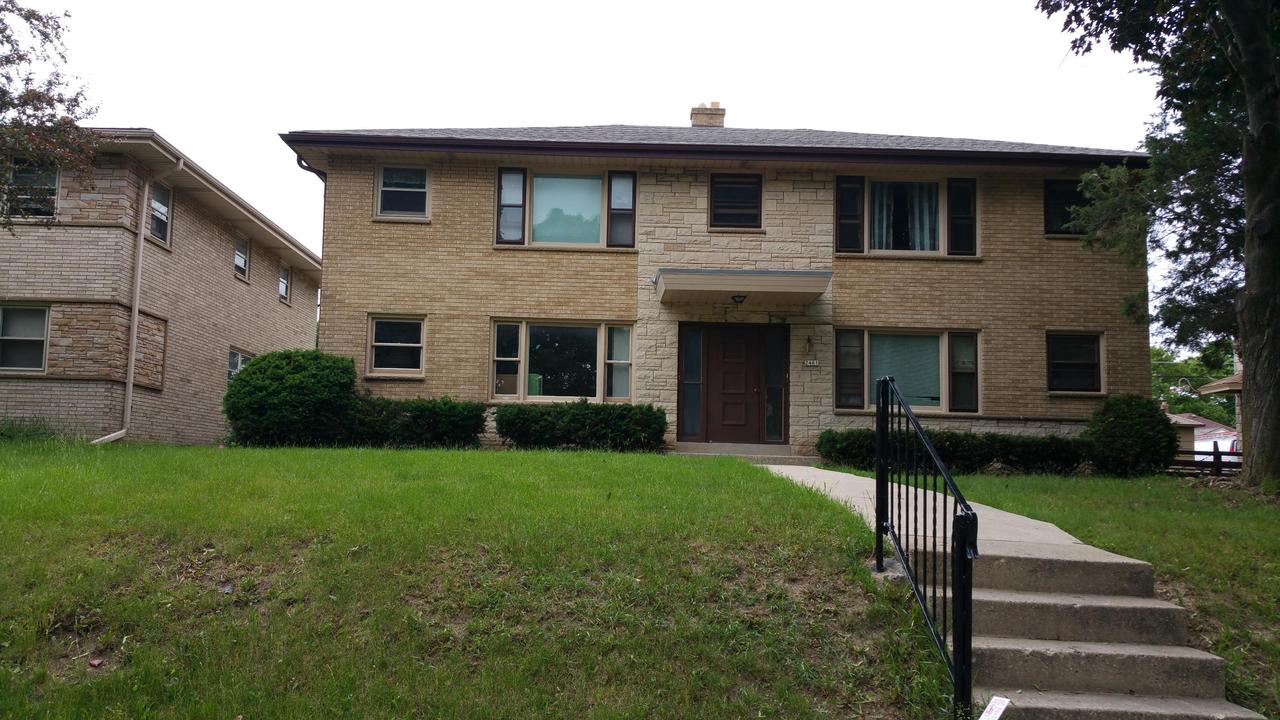 2461 S 60th St., West Allis, WI 53219