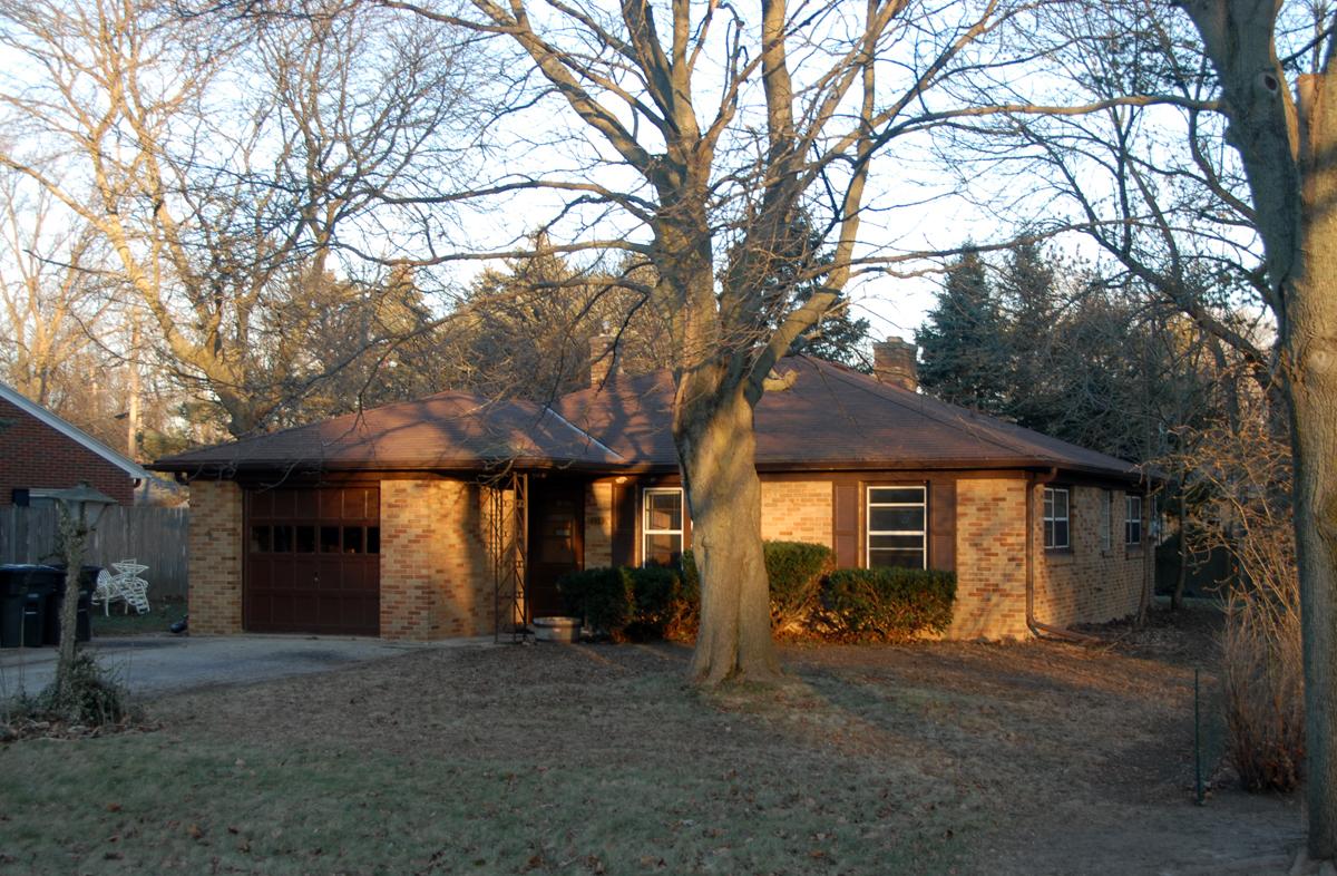 4925 James Ave, Wind Point, WI 53402