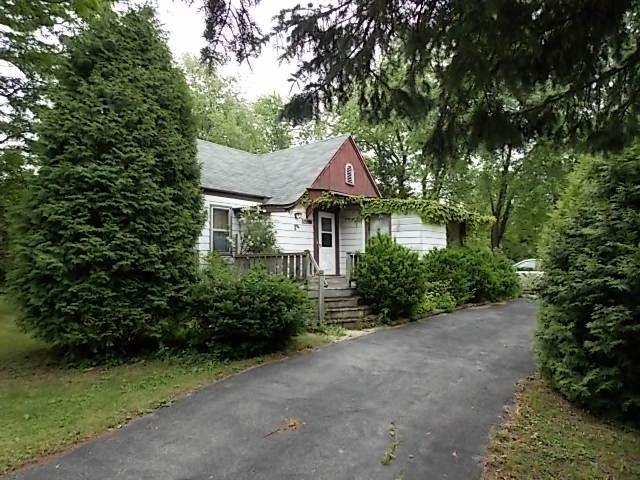 15 S Emmertsen Rd., Mount Pleasant, WI 53406