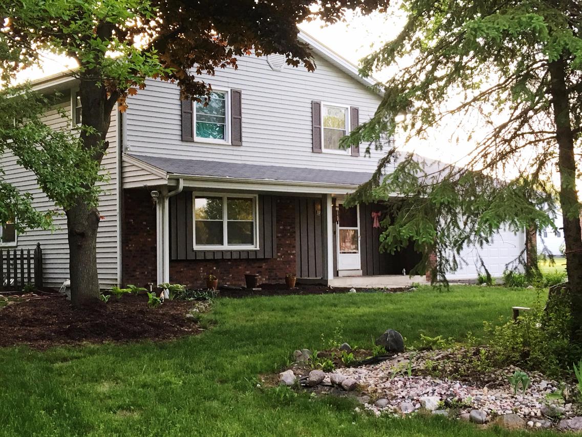 2370 S Krahn Rd., New Berlin, WI 53151