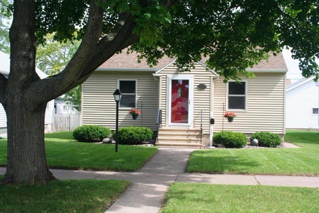1425 Travis St, La Crosse, WI 54601