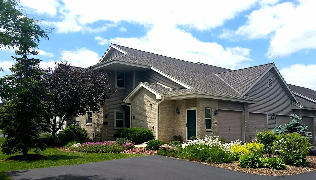 18650 Emerald Cir #E, Brookfield, WI 53045