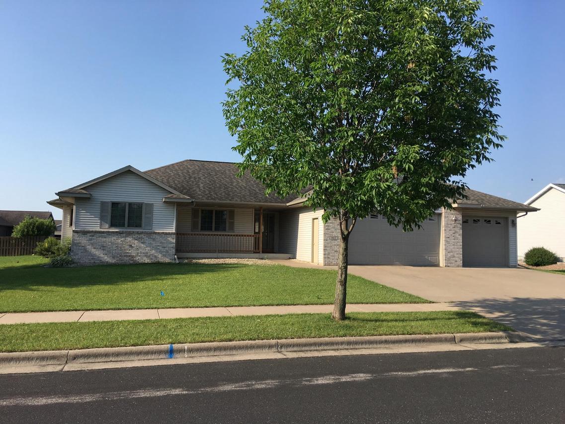 902 Saddlewood St., Holmen, WI 54636