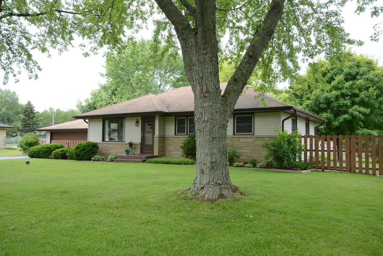 3613 S 157th St., New Berlin, WI 53151