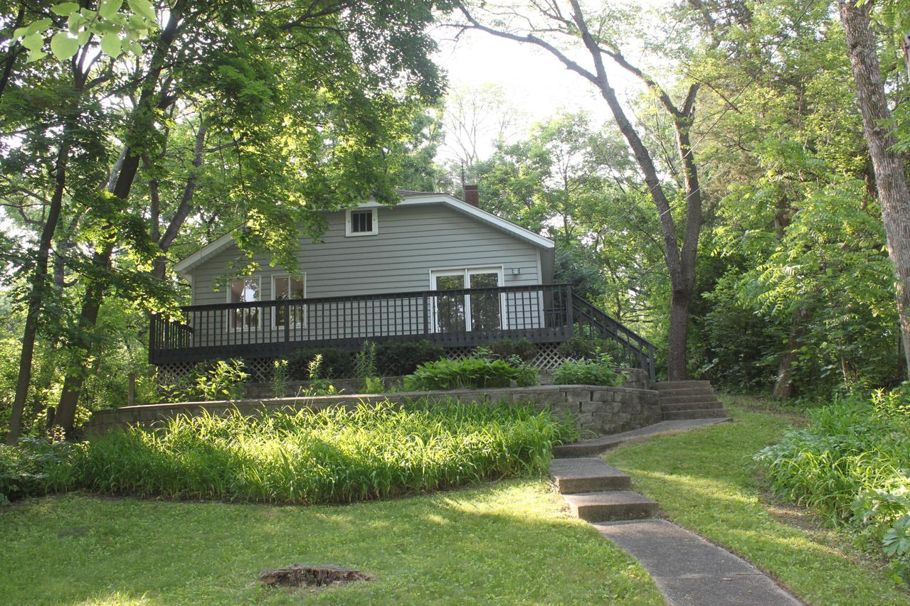 1740 E Lake Shore, Twin Lakes, WI 53181