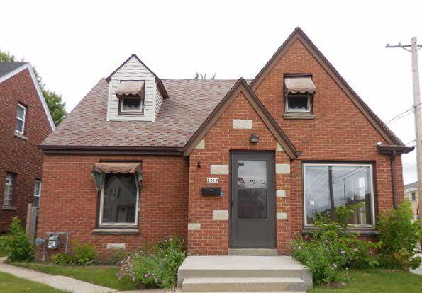 2319 S 58th St, West Allis, WI 53219