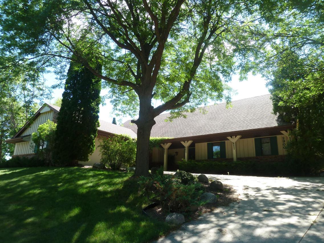 2900 Farm View, Waukesha, WI 53188